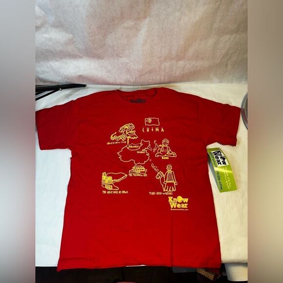 China 🇨🇳 T-shirt Red - Medium - New with Tags - Picture 1 of 6